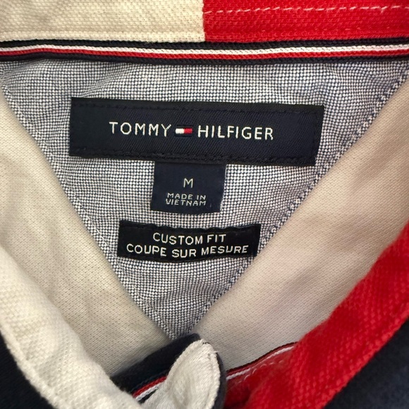 Tommy Hilfiger Men's Polo in White with Red and Navy Stripes - Picture 2 of 3